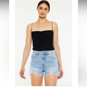 KanCan Ivanna Ultra High Waisted Mom shorts size 26